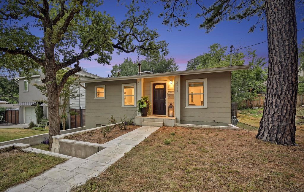 2111 W 12TH ST, Austin, TX 78703