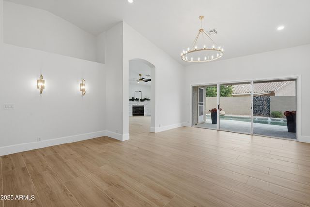 18637 N 85TH Lane, Peoria, AZ 85382