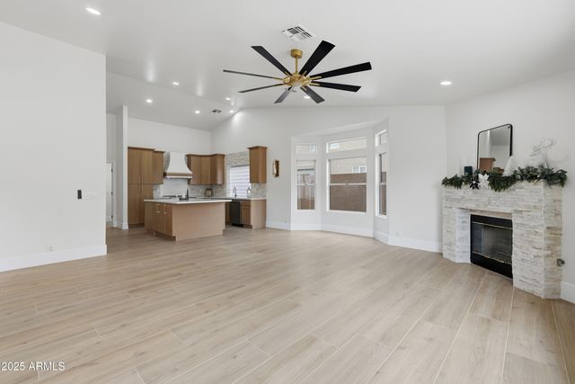 18637 N 85TH Lane, Peoria, AZ 85382