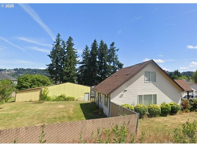 11885 Se SUMMERS Ln, Clackamas, OR 97015