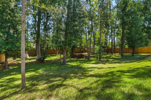 219 Old Pines Lane, Magnolia, TX 77354