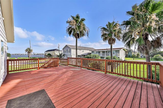 1029 62nd Street, Galveston, TX 77551