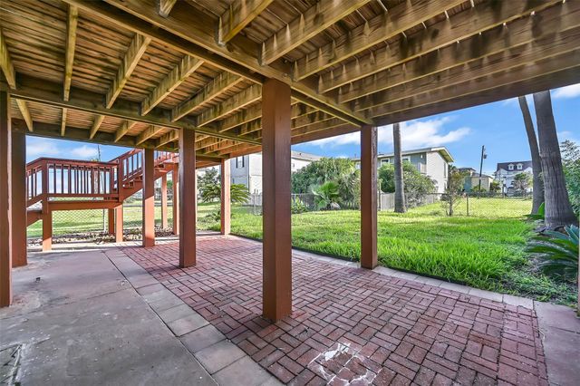 1029 62nd Street, Galveston, TX 77551