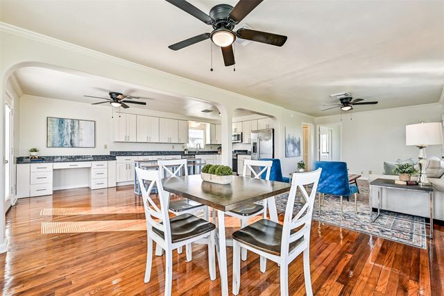 1029 62nd Street, Galveston, TX 77551