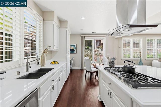 2536 Craneford Way, San Ramon, CA 94582