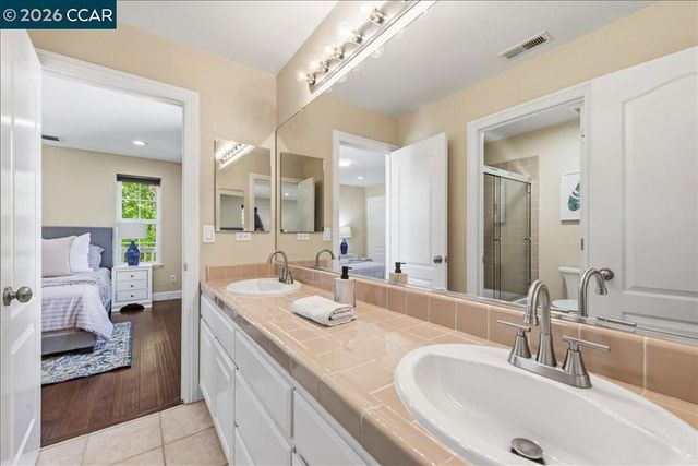 2536 Craneford Way, San Ramon, CA 94582