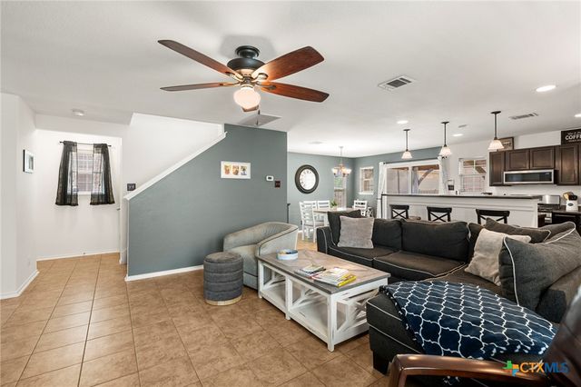 1051 Dorn, Kyle, TX 78640