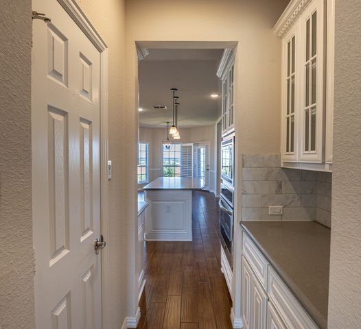 8520 Pinewood Drive, Fort Worth, TX 76123