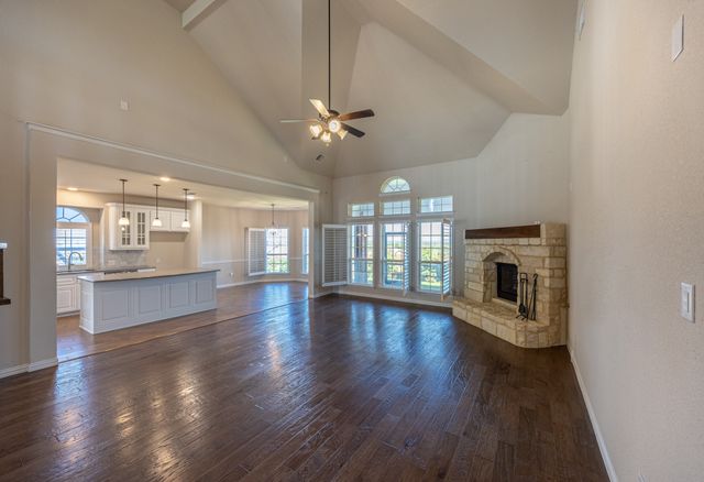 8520 Pinewood Drive, Fort Worth, TX 76123