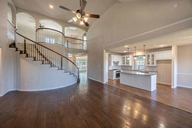 8520 Pinewood Drive, Fort Worth, TX 76123