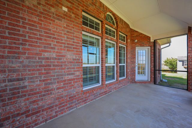 8520 Pinewood Drive, Fort Worth, TX 76123