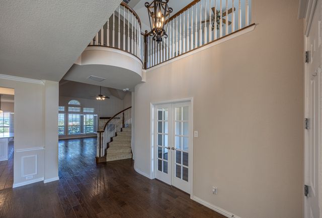 8520 Pinewood Drive, Fort Worth, TX 76123
