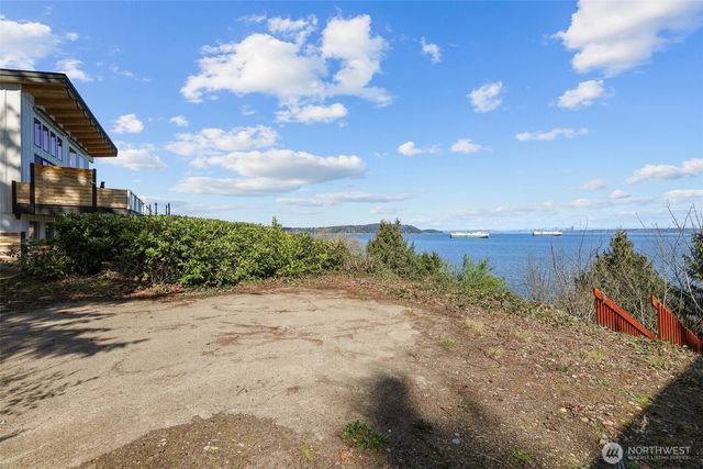 1679 Miracle Mile Drive E, Port Orchard, WA 98366