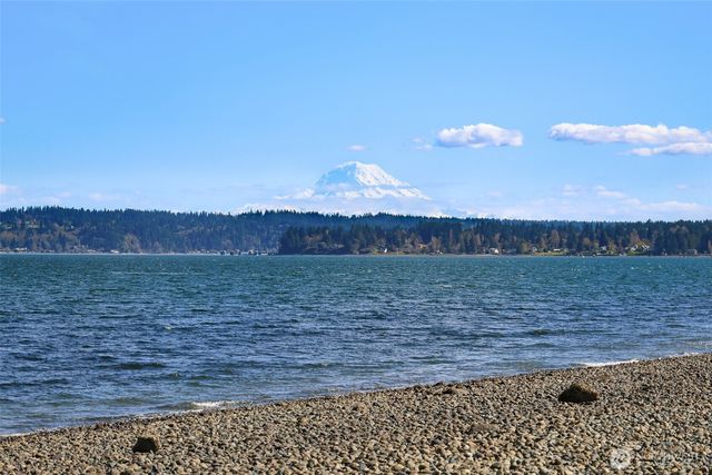 1679 Miracle Mile Drive E, Port Orchard, WA 98366