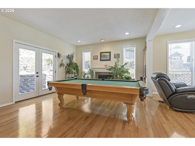 25540 CHERYL Dr, West Linn, OR 97068
