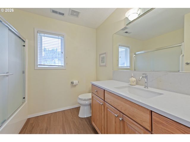 25540 CHERYL Dr, West Linn, OR 97068
