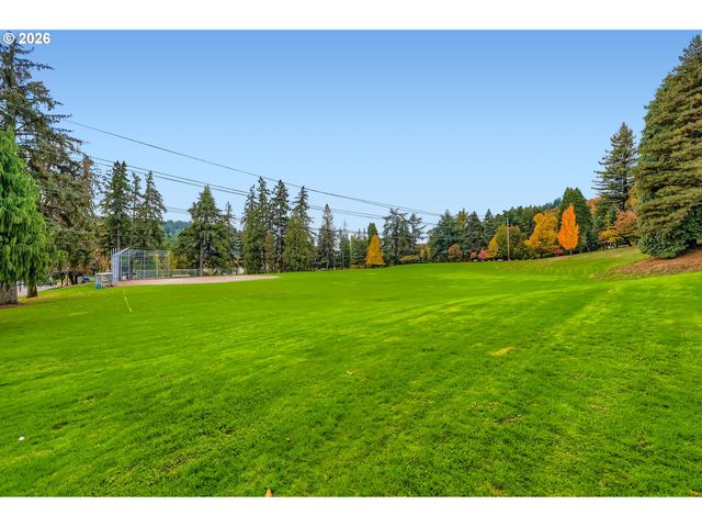 25540 CHERYL Dr, West Linn, OR 97068