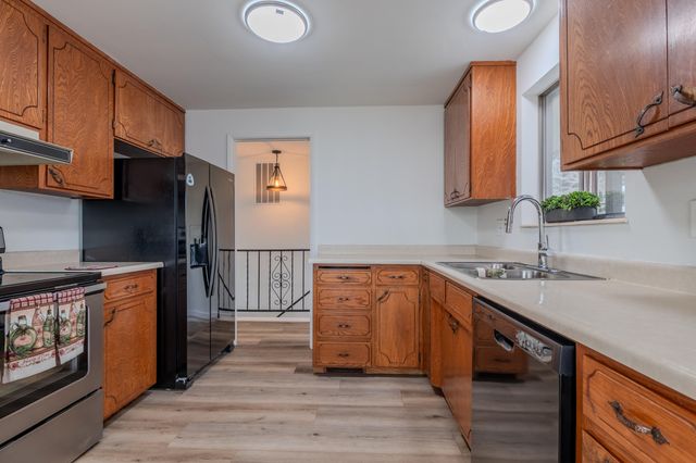 390 Morton Street, Ashland, OR 97520