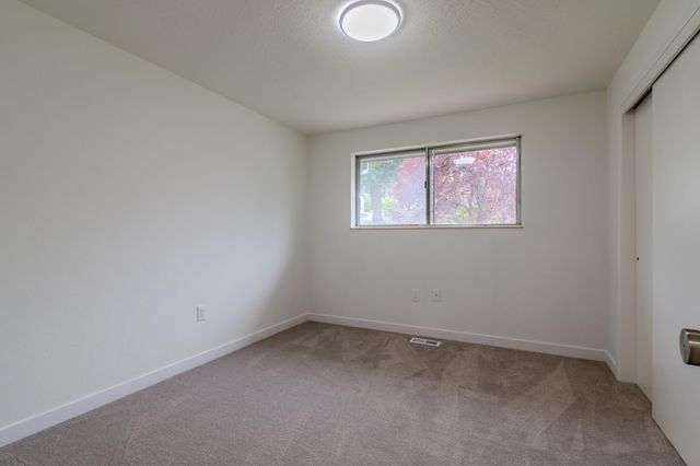 390 Morton Street, Ashland, OR 97520