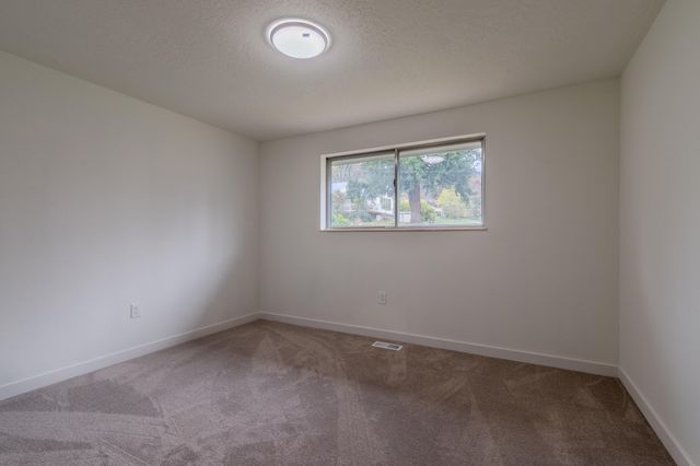 390 Morton Street, Ashland, OR 97520