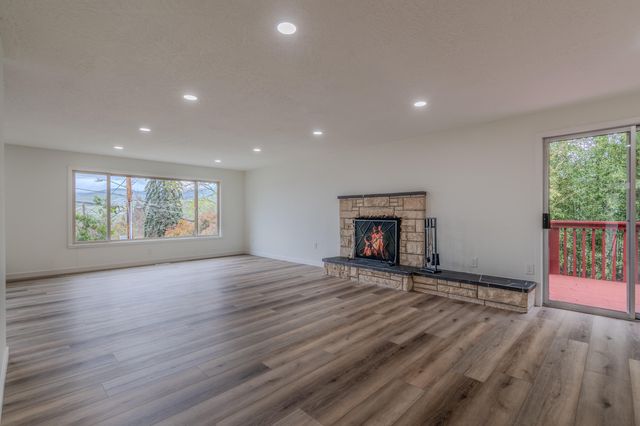 390 Morton Street, Ashland, OR 97520