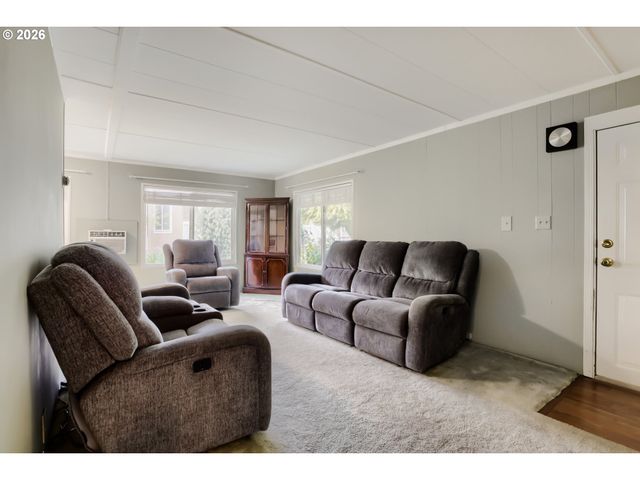 11564 Sw ROYAL VILLA Dr, Tigard, OR 97224