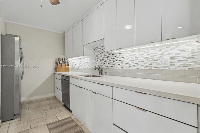 211 S Ocean Dr 205, Hollywood, FL 33019
