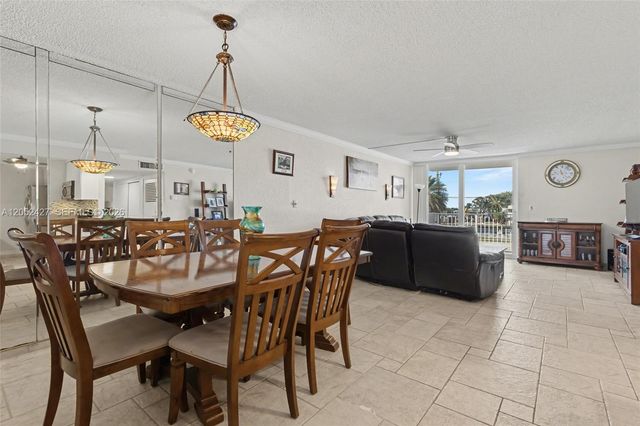 211 S Ocean Dr 205, Hollywood, FL 33019