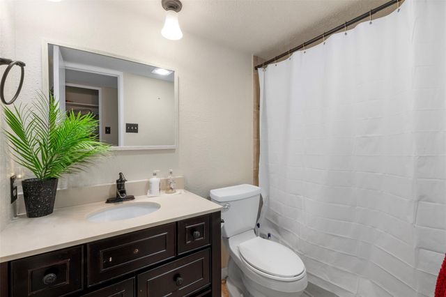 6631 Langham Way, Houston, TX 77084