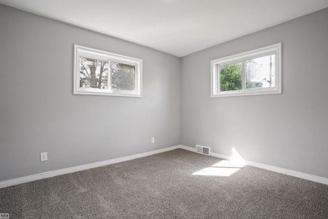 35831 Rewa Street, Clinton Township, MI 48035