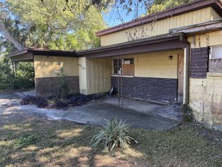 2116 W HIAWATHA STREET, Tampa, FL 33604