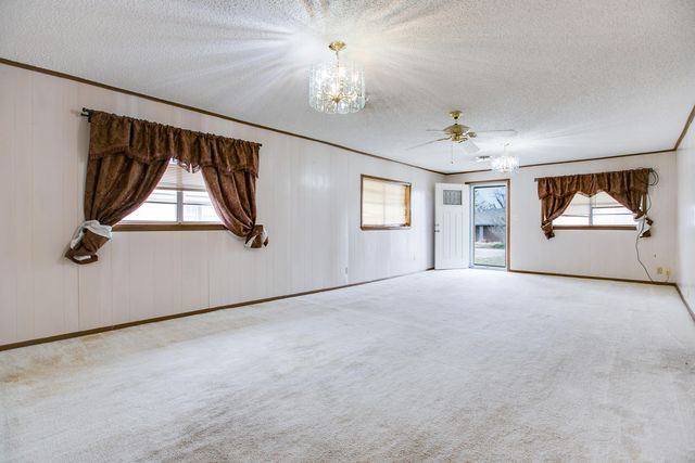 308 Sharp Avenue, Ballinger, TX 76821