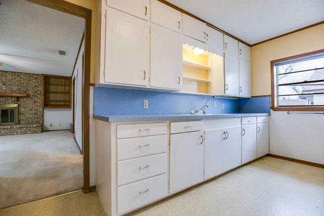 308 Sharp Avenue, Ballinger, TX 76821