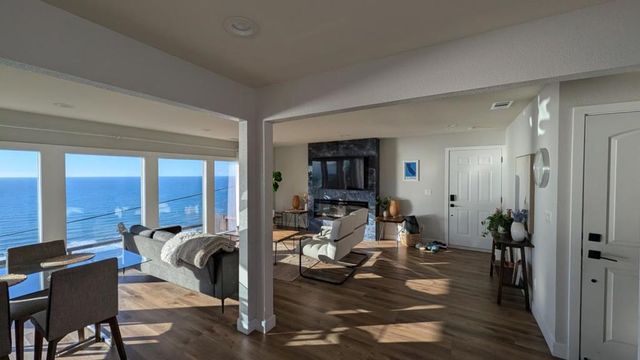 910 Skyline Drive, Daly City, CA 94015