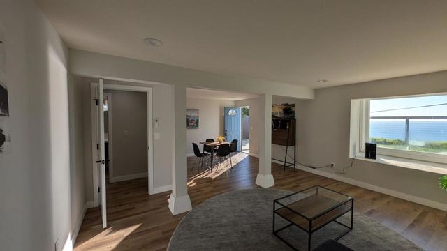 910 Skyline Drive, Daly City, CA 94015