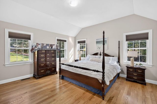 5 Cliffs Way, Harwich, MA 02645