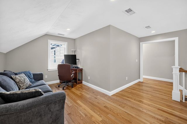 5 Cliffs Way, Harwich, MA 02645