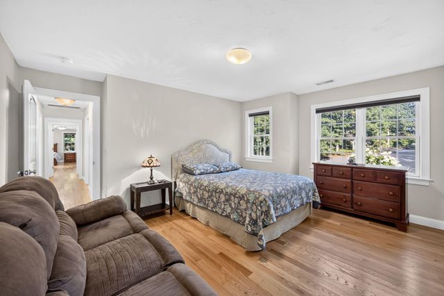 5 Cliffs Way, Harwich, MA 02645