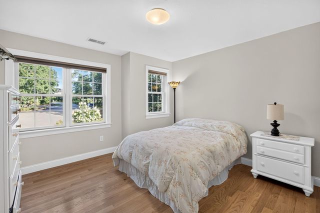 5 Cliffs Way, Harwich, MA 02645