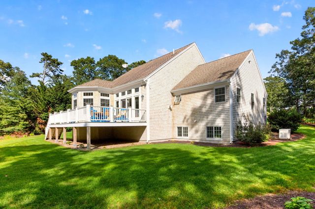 5 Cliffs Way, Harwich, MA 02645