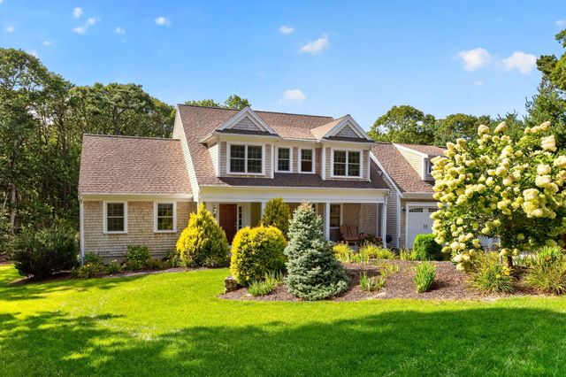 5 Cliffs Way, Harwich, MA 02645
