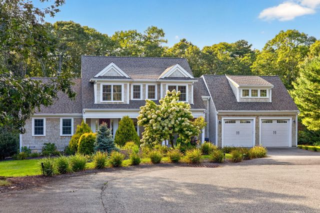 5 Cliffs Way, Harwich, MA 02645