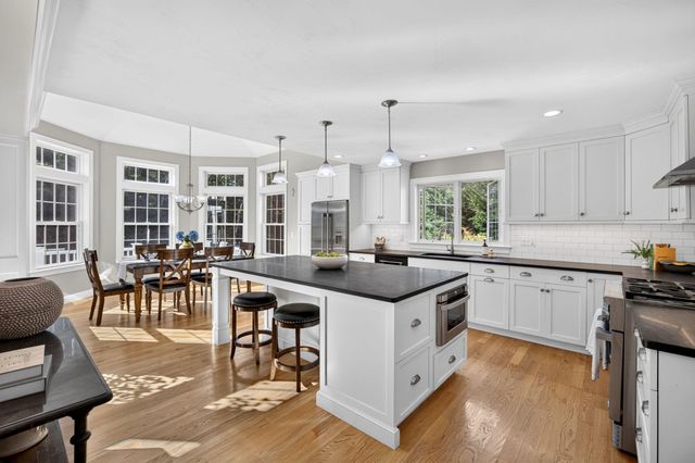 5 Cliffs Way, Harwich, MA 02645
