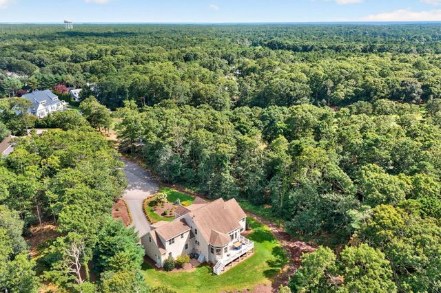 5 Cliffs Way, Harwich, MA 02645