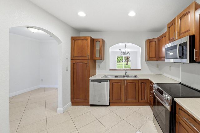 12740 Westhampton Circle, Wellington, FL 33414