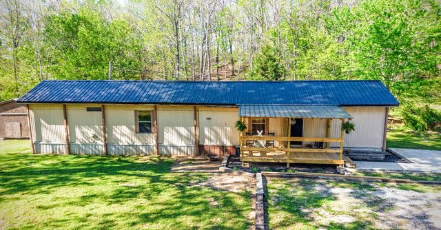 2750 S Main St, Tennessee Ridge, TN 37178
