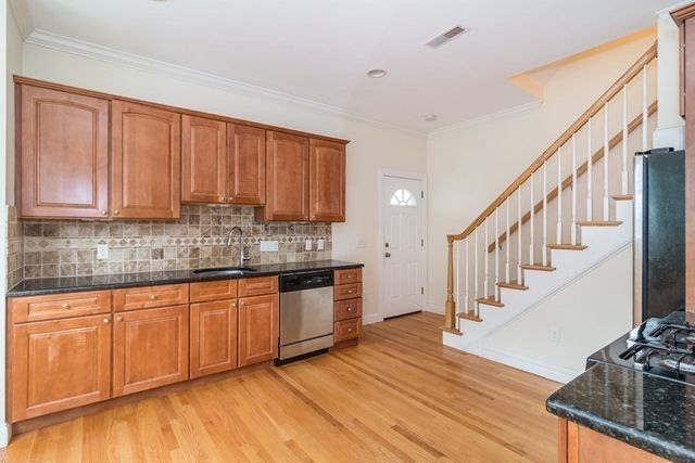 123 Russell Street 1, Waltham, MA 02453