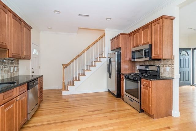 123 Russell Street 1, Waltham, MA 02453