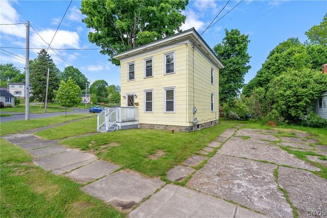 27 Ellen Street, Oswego, NY 13126