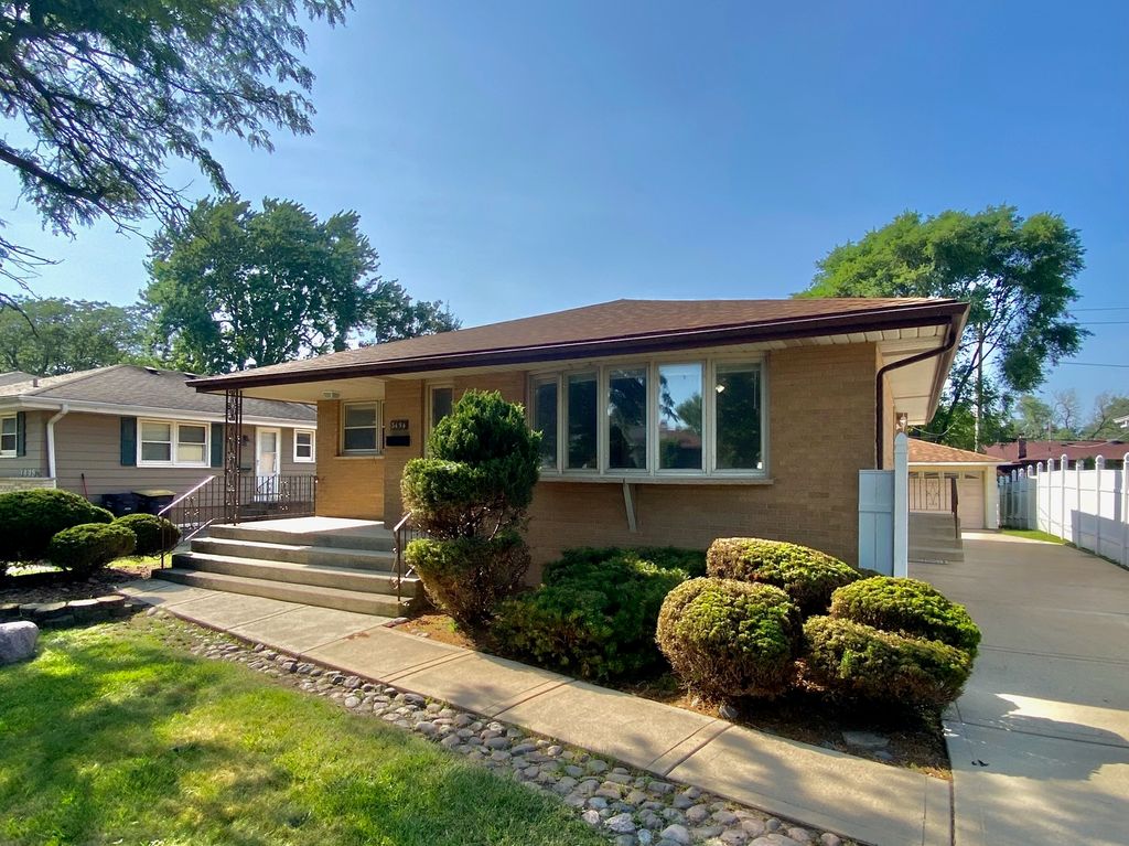 3454 E 170th Street, Lansing, IL 60438